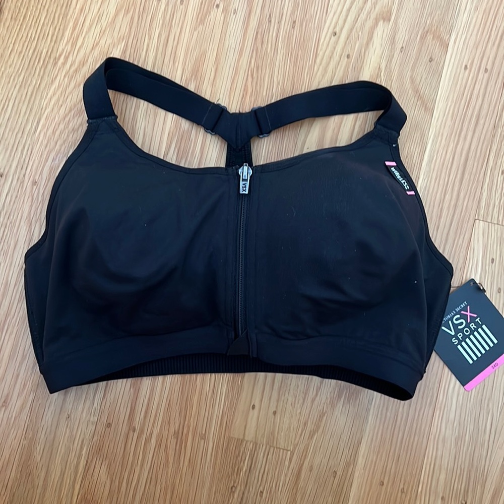 New Victoria’s Secret VSX Sports bra 34D